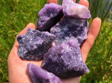 Lepidolite meaning